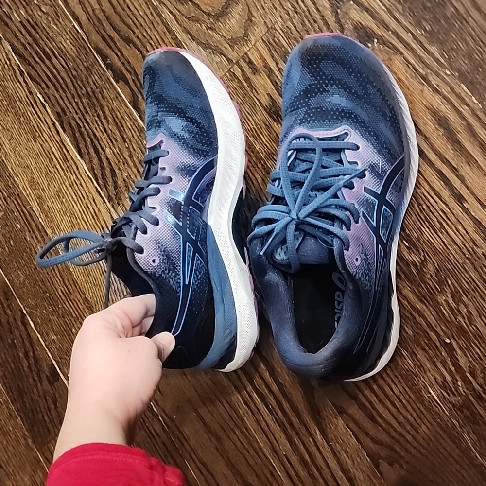 ASICS Women's Gel-Kayano 27 Running Shoes